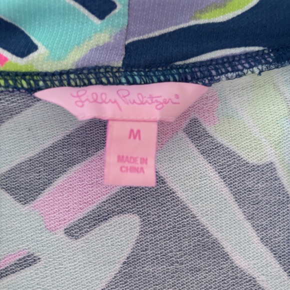 Lilly Pulitzer Zip up Hoodie in size Medium - Picture 2 of 3